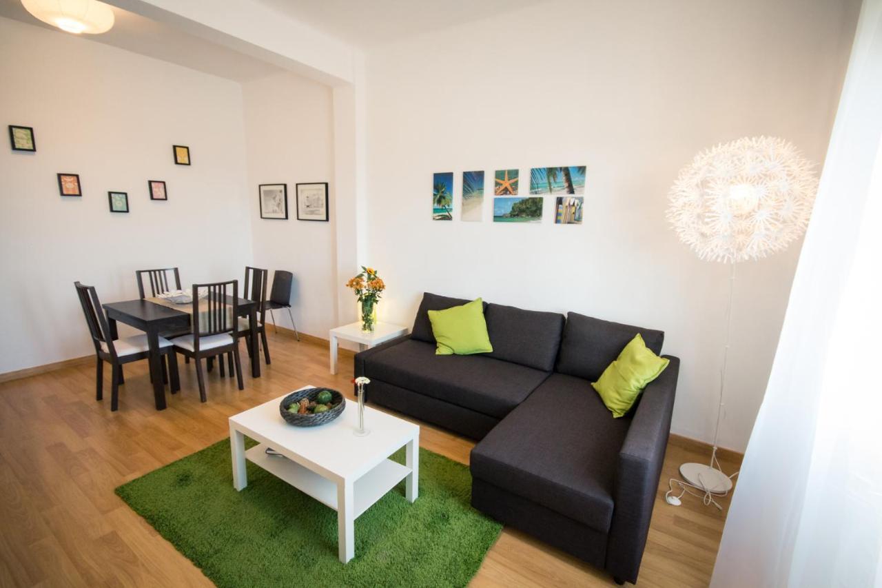 Holidays2Malaga Heredia 3 Bedroom Opposite Malaga Port Exterior photo