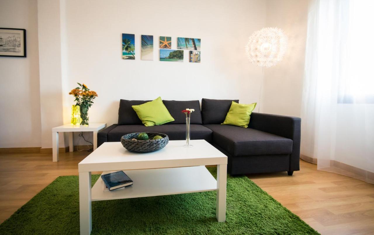 Holidays2Malaga Heredia 3 Bedroom Opposite Malaga Port Exterior photo